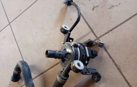 KIA Niro Water pump 2017061368 PA66GF25 2510003H76