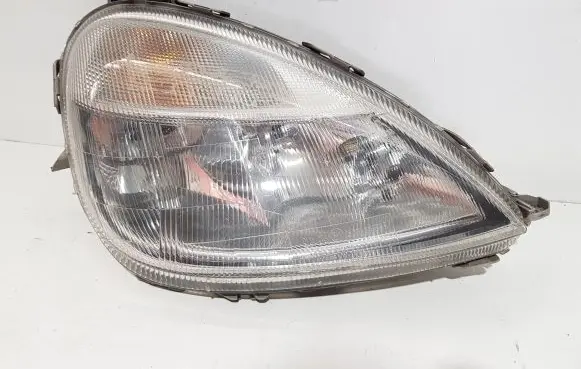 Mercedes-Benz A W168 Headlight/headlamp A1688201061