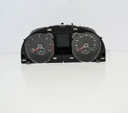 Volkswagen PASSAT B7 Speedometer (instrument cluster) 3AA920970E