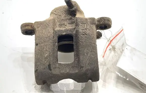 Toyota Land Cruiser (FJ75) Rear brake caliper 