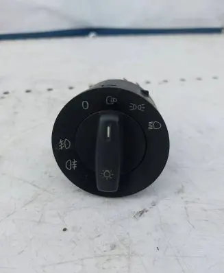 Volkswagen PASSAT B6 Light switch