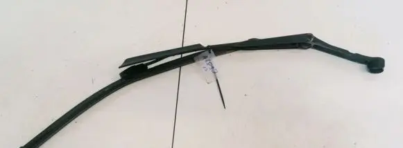 Front wiper blade arm
