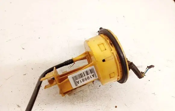 Toyota Corolla Verso AR10 Fuel level sensor 770100f010