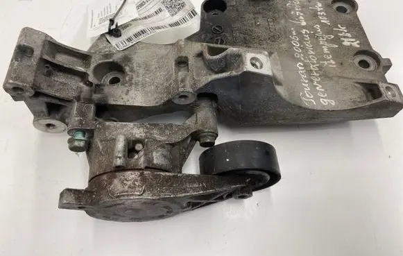 Volkswagen Touran I Generator/alternator bracket 03G903143A 03G903315A