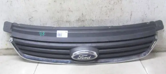 Ford Kuga I Front grill