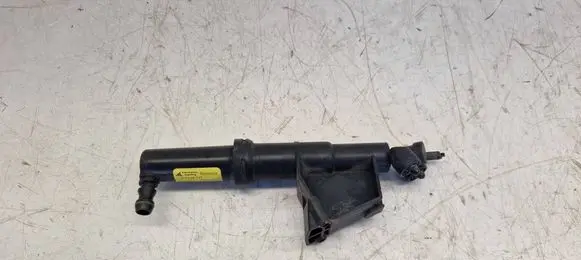 Volvo C30 Headlight washer spray nozzle 1300750008 1307030472 1300390119