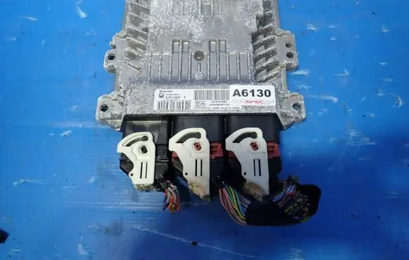 Citroen C4 Grand Picasso Engine control unit/module 9676760880