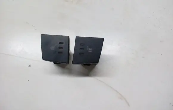 Opel Antara Seat heating switch 20785533 10023244