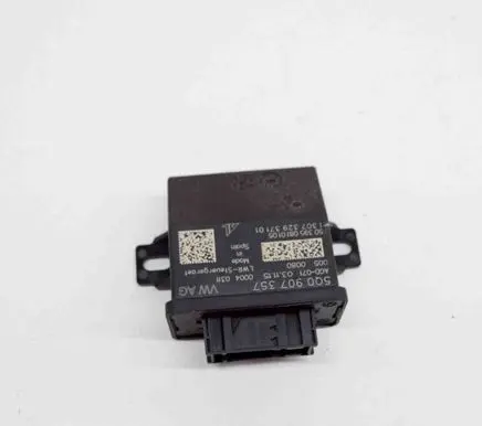 Volkswagen Polo V 6R Light module LCM 130732937101 5Q0907357
