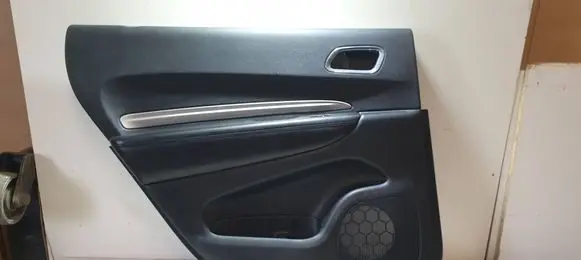 Dodge Durango III Rear door card panel trim 6456390 62010227