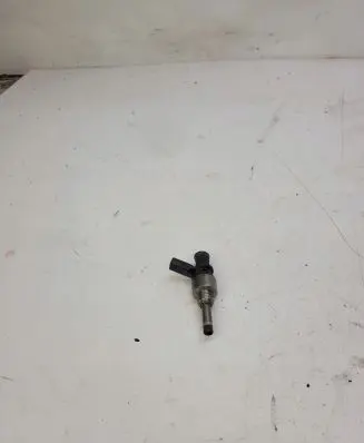 Audi A4 S4 B8 8K Fuel injector 06H036AL