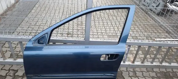 Volvo S60 Front door