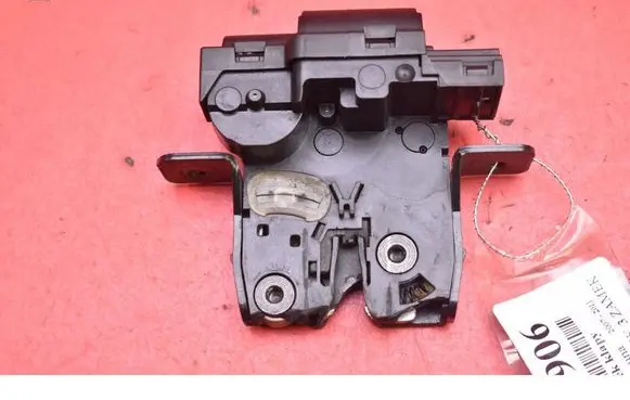 Renault Laguna III Tailgate/trunk/boot lock/catch/latch 8200747429B