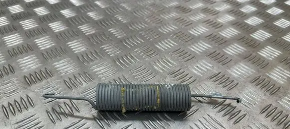 Tailgate/trunk/boot tension spring