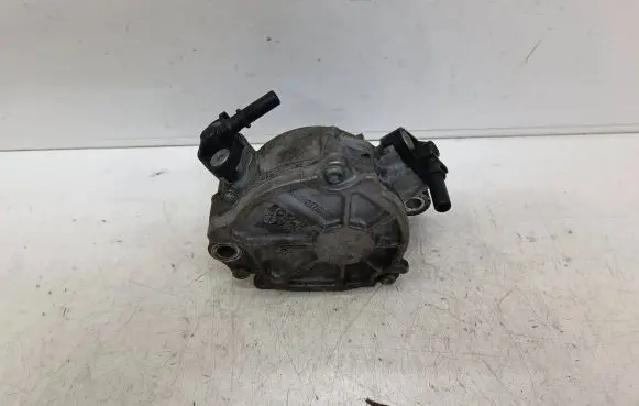 Citroen C4 Grand Picasso Vacuum pump 9804021880