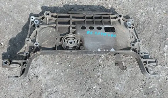 Volkswagen PASSAT B6 Front subframe 3C0199369H