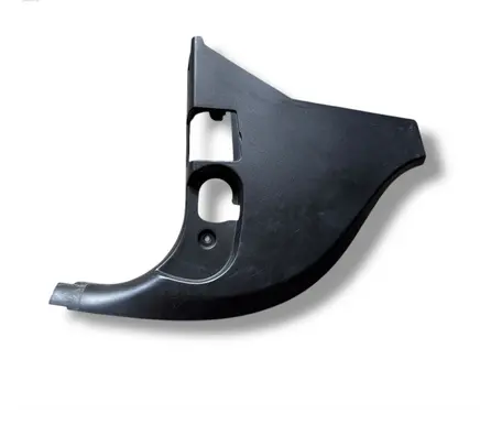 Foot area side trim