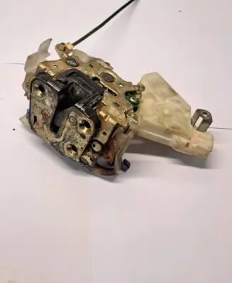 Nissan X-Trail T30 Front door lock 80553AA210 89A927 140108