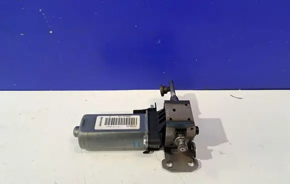 Volvo S60 Seat adjustment motor 988582105 8621416