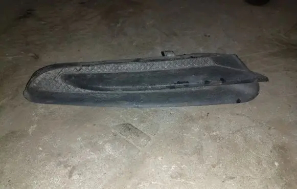Opel Mokka Under headlight/headlamp trim 95235063