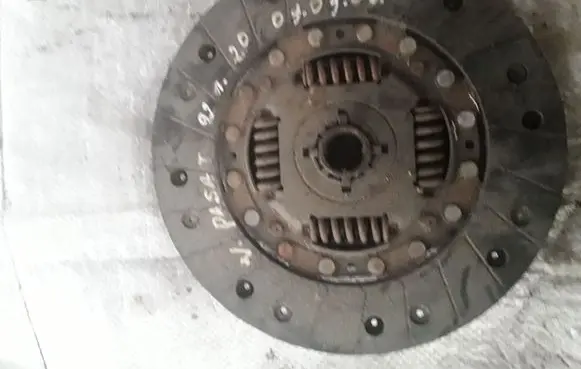 Volkswagen PASSAT B3 Clutch pressure plate 