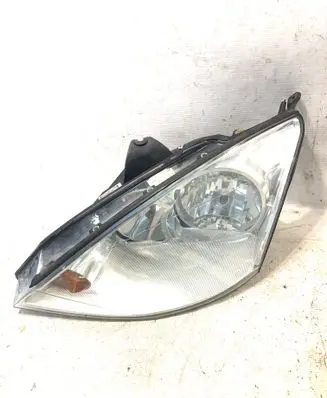 Ford Focus Headlight/headlamp 2M5113W030BE