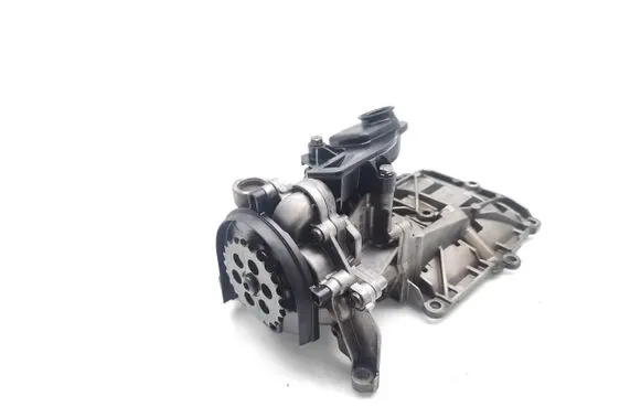 BMW 3 E90 E91 Oil pump 7798014