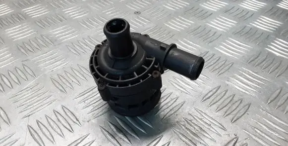 Nissan Qashqai Electric auxiliary coolant/water pump
