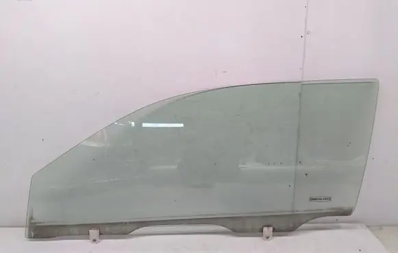 Nissan Almera Tino Front door window glass four-door