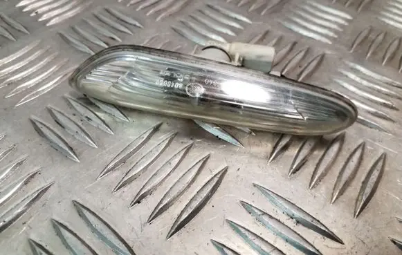 BMW 1 E81 E87 Front fender indicator light 6932997