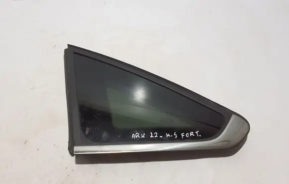 Renault Arkana Rear side window 833073837R