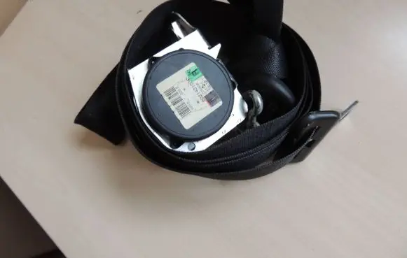 Opel Astra G Front seatbelt 602143100C
