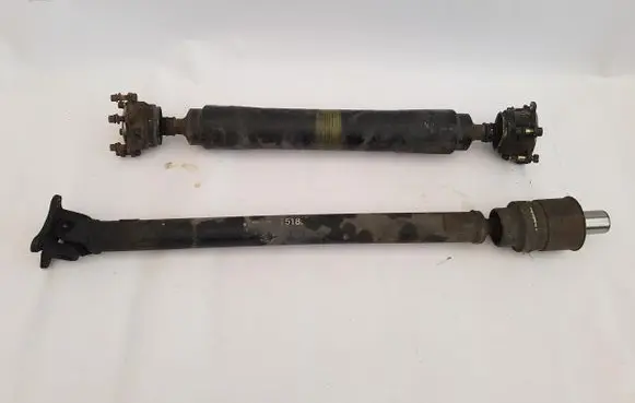 Mitsubishi Pajero Rear driveshaft/prop shaft 