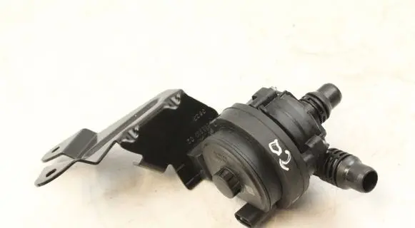 BMW M4 G82 G83 Electric auxiliary coolant/water pump 8840614 64218840614