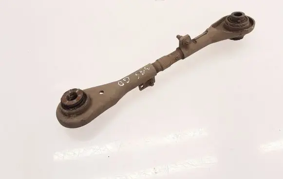 Rear control arm