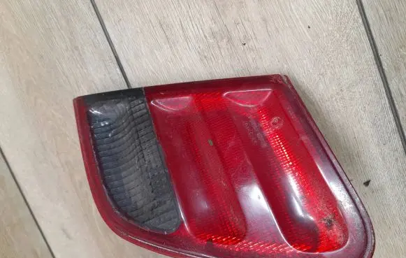 Mercedes-Benz E W210 Tailgate rear/tail lights 0GF1185A