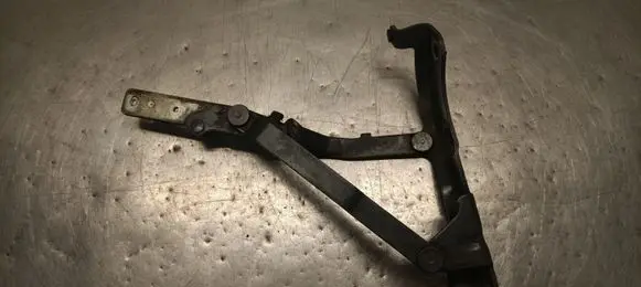 Fiat 500 Tailgate/trunk/boot hinge 51839509