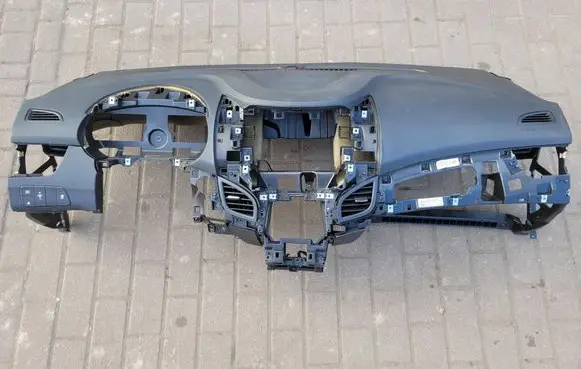 Hyundai Elantra Dashboard 