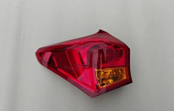 Toyota Auris E180 Rear/tail lights 81561-02710