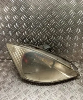 Ford Focus Headlight/headlamp