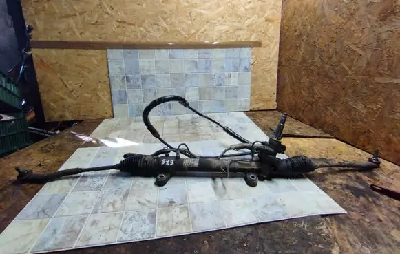 Toyota Corolla Verso E121 Steering rack O3ZE003