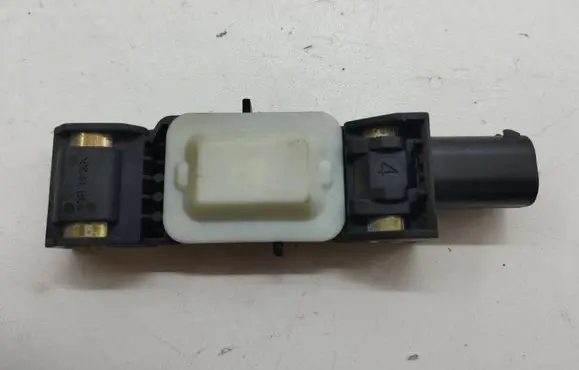 Jeep Grand Cherokee (WK) Airbag deployment crash/impact sensor 4871301951 04671779AC