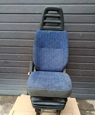 Iveco Daily 3rd gen Front driver seat 504101384