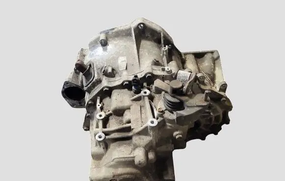 Nissan X-Trail T30 Manual 6 speed gearbox 05308 5X41368