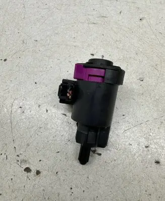 Audi A6 S6 C6 4F Brake pedal sensor switch 4F0945459B