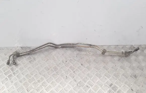 Nissan Titan Gearbox oil cooler pipe/hose 