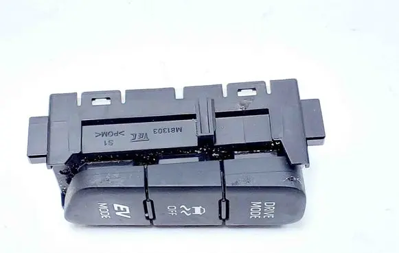 Toyota Yaris XP210 ESP (stability program) switch M81303