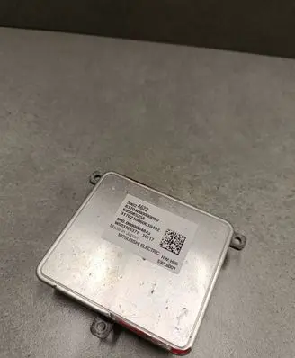 Opel Astra J Xenon control unit/module 39024622 31702160600 897040000