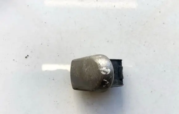 Nissan Note (E11) Loading door cover/cap 242391