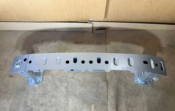 Ford Kuga I Front bumper support beam 8V41S108K61AB
